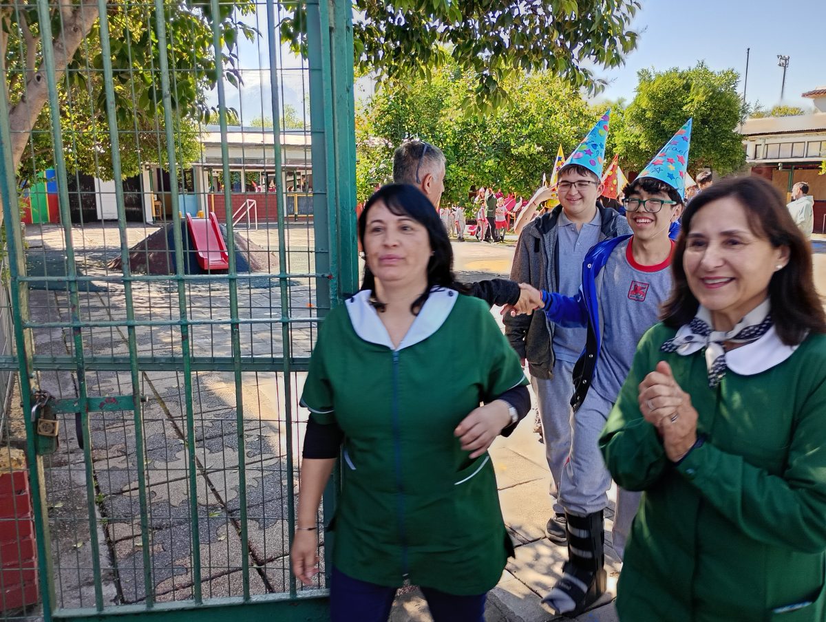 Emotiva despedida a los estudiantes de Cuarto Medio 2025