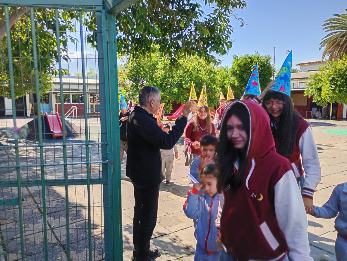 Emotiva despedida a los estudiantes de Cuarto Medio 2025