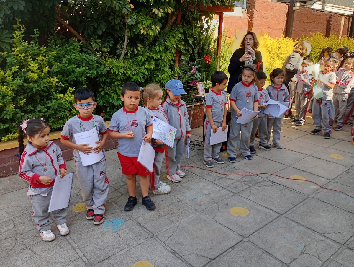 Se dio inicio al Mes de María, con oraciones comunitarias en cada ciclo.