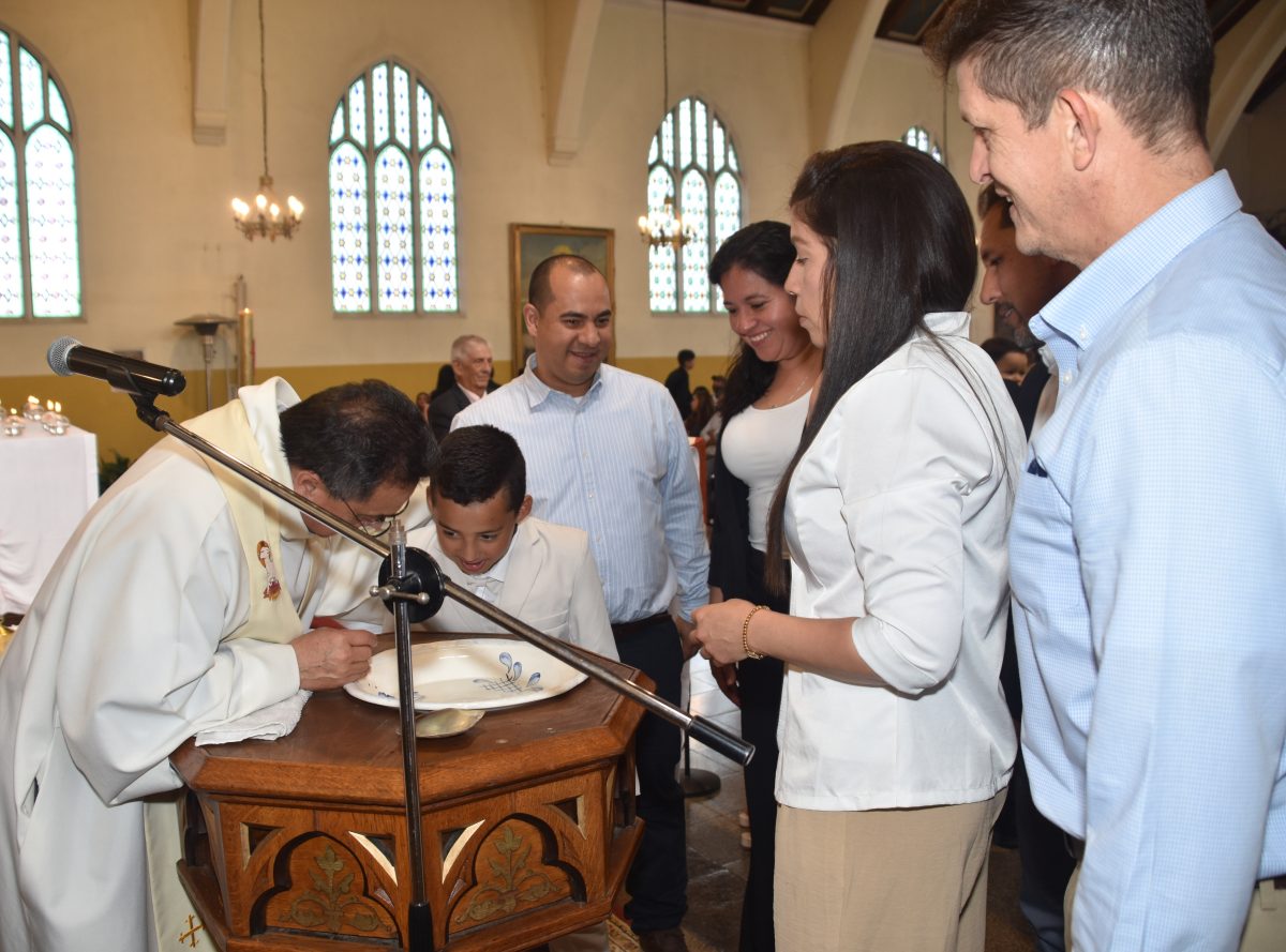 8 nuevos Hijos de Dios, en la Comunidad Marquiana