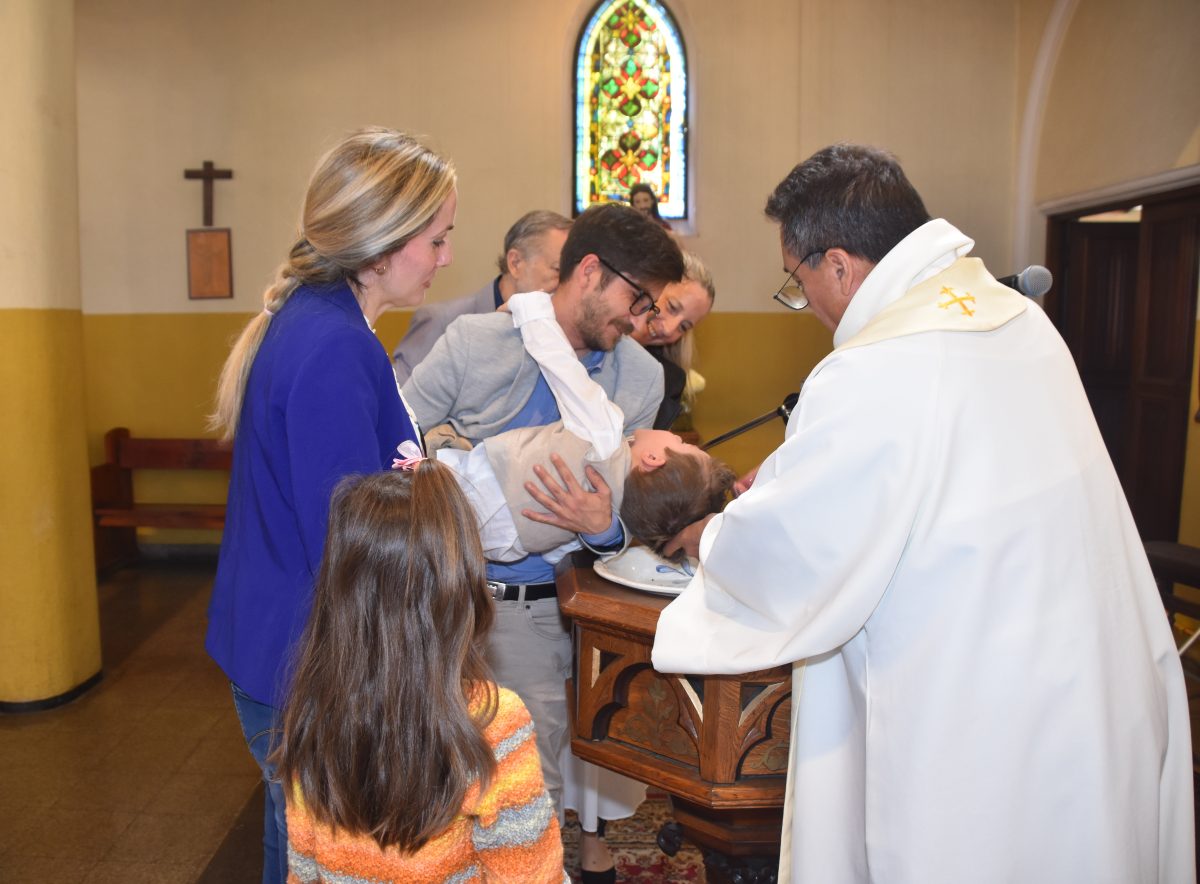 8 nuevos Hijos de Dios, en la Comunidad Marquiana