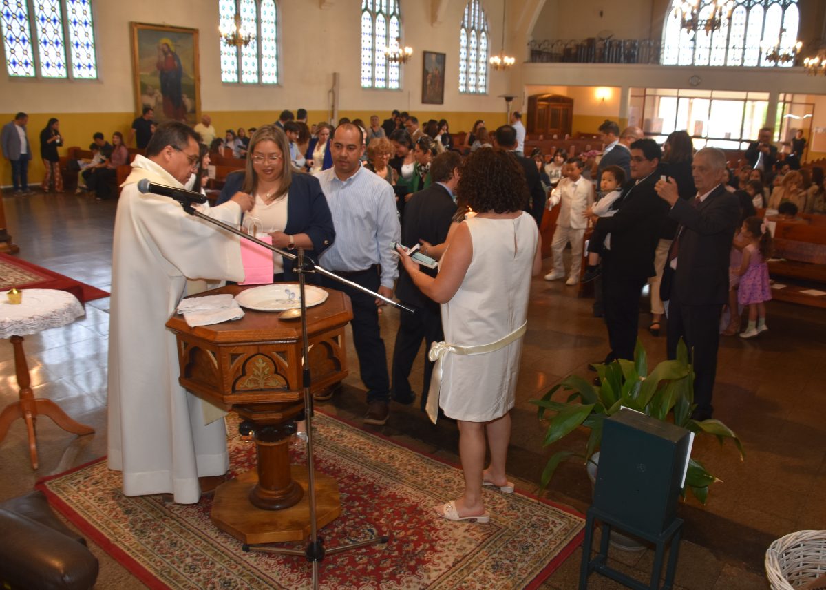 8 nuevos Hijos de Dios, en la Comunidad Marquiana