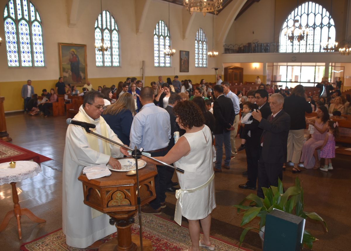 8 nuevos Hijos de Dios, en la Comunidad Marquiana