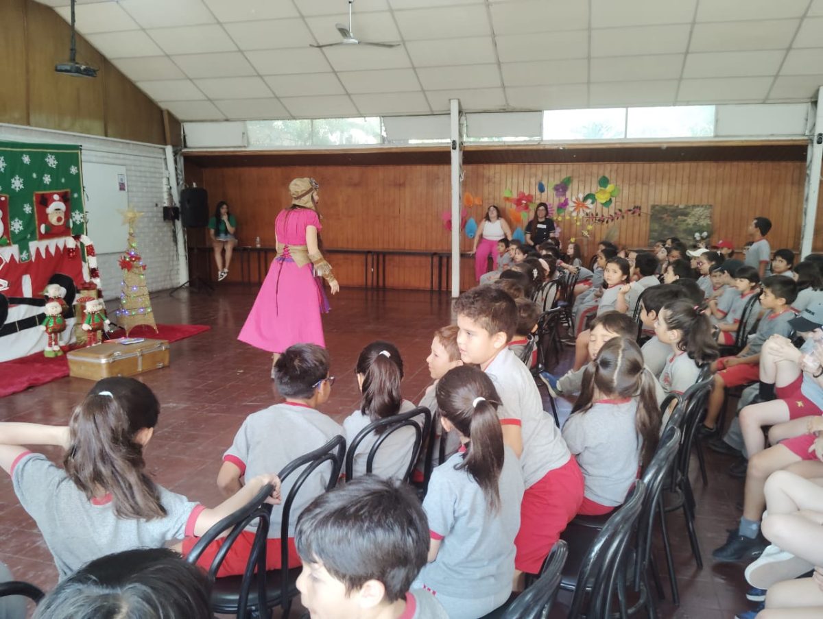 Mañana de arte en preescolar y el ciclo I