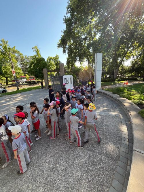 1ros Básicos visitan el Parque Inés de Suárez