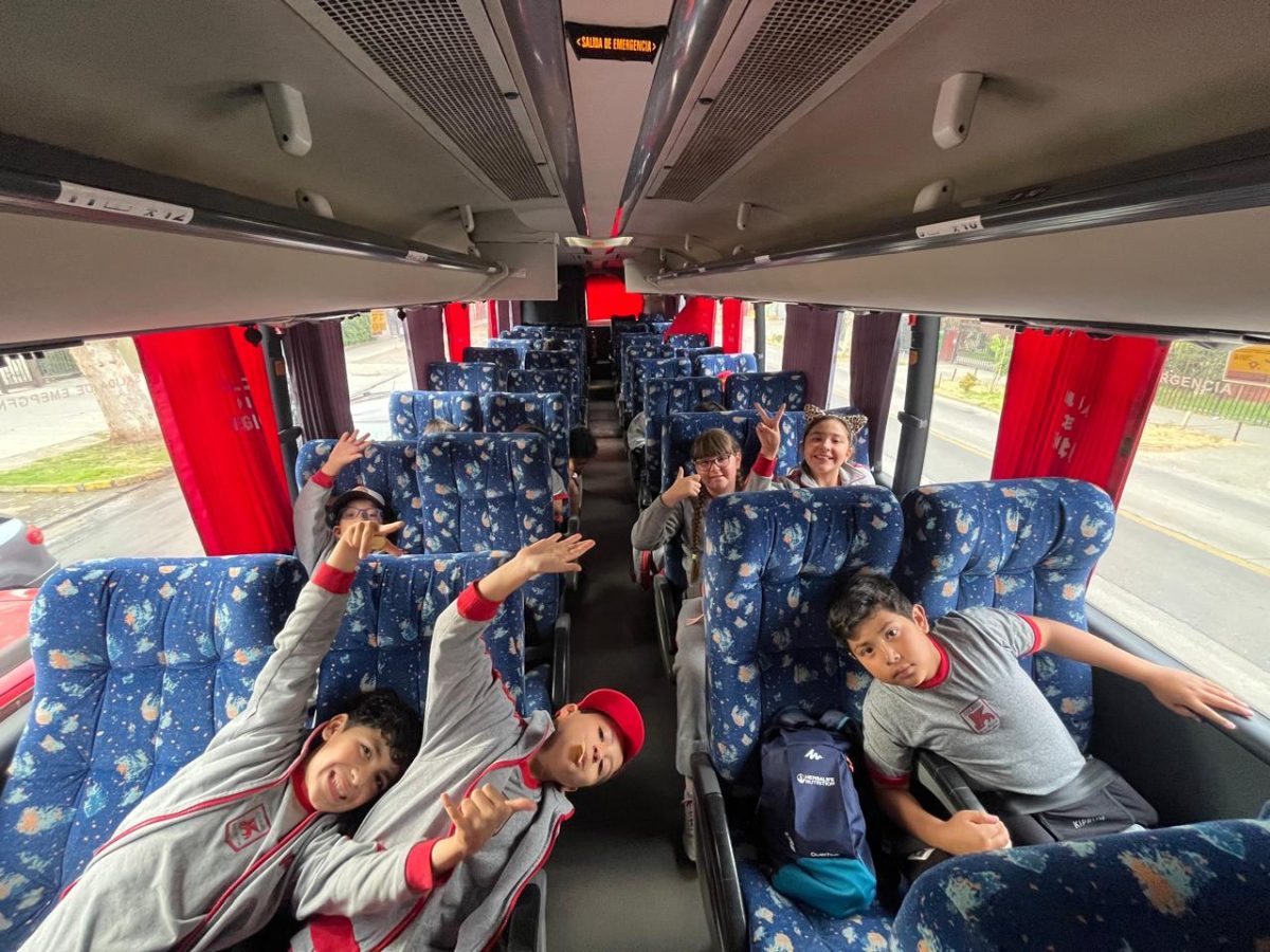 Estudiantes de 3° Básico realizaron enriquecedora salida pedagógica al Cerro San Cristóbal