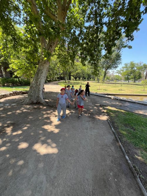 1ros Básicos visitan el Parque Inés de Suárez