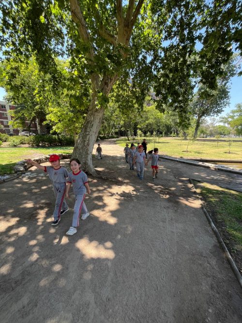 1ros Básicos visitan el Parque Inés de Suárez