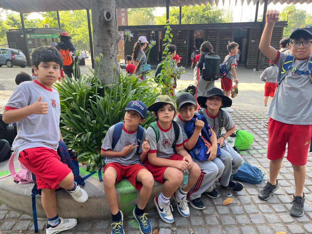 Estudiantes de 3° Básico realizaron enriquecedora salida pedagógica al Cerro San Cristóbal