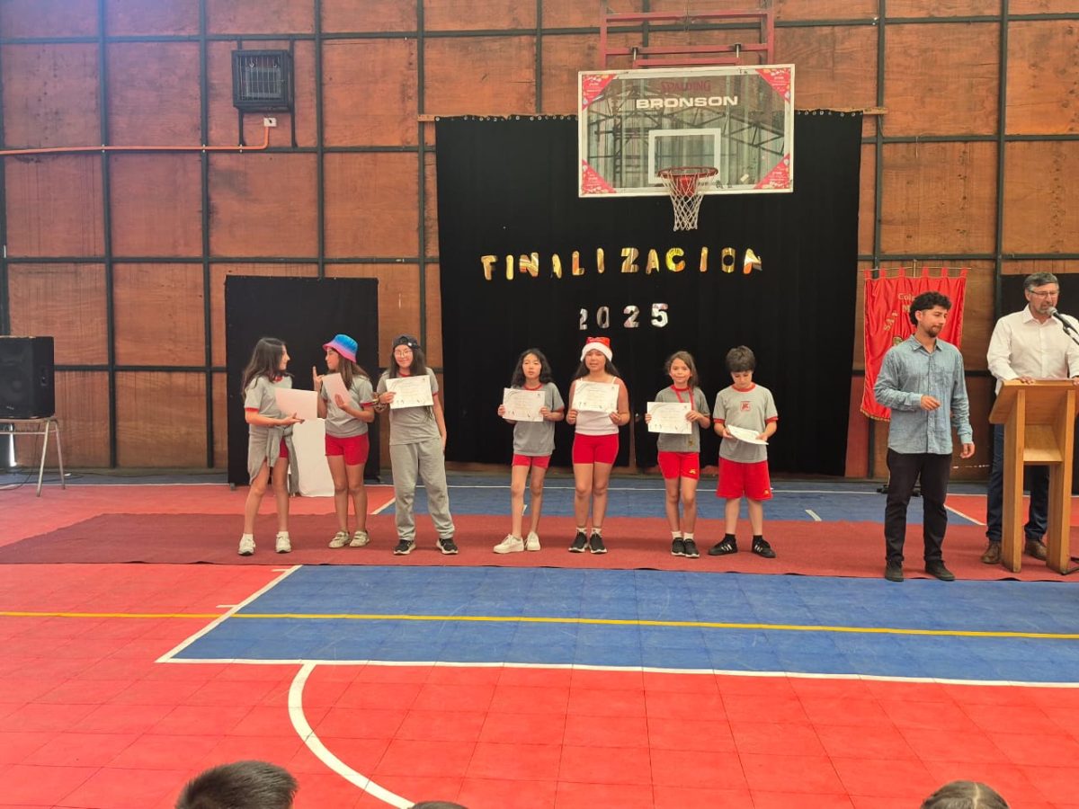 Acto de Finalización escolar 2025. Ciclo II