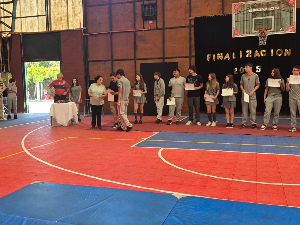 Acto de Finalización escolar 2025. Ciclo III