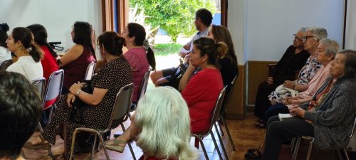 Visita y celebración de profesores al Hogar el atardecer