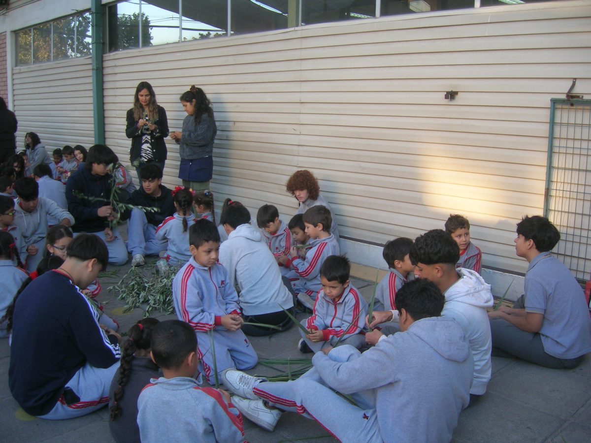 Fiesta de los Ramos. Confección y bendición de los ramos.
