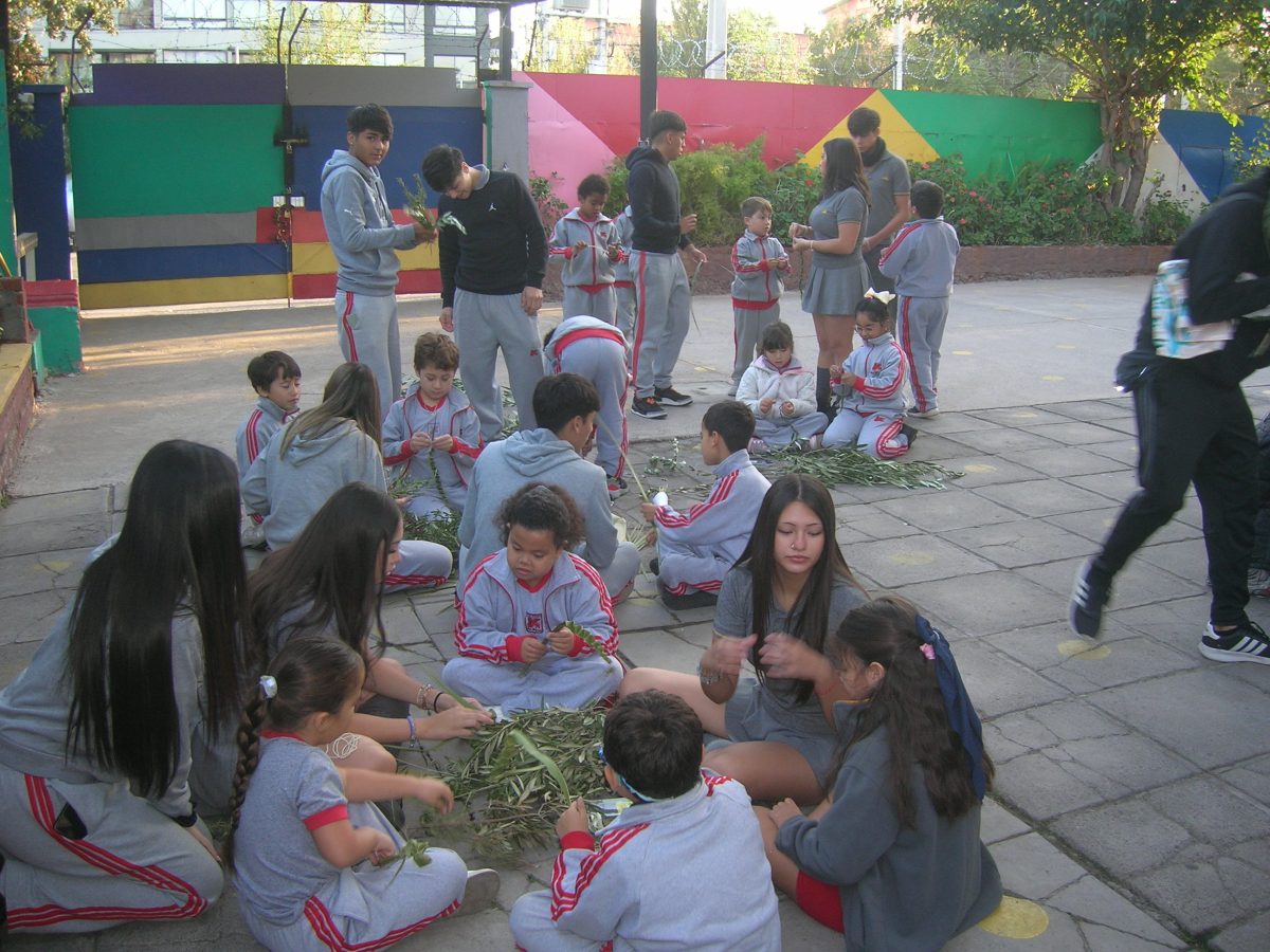 Fiesta de los Ramos. Confección y bendición de los ramos.