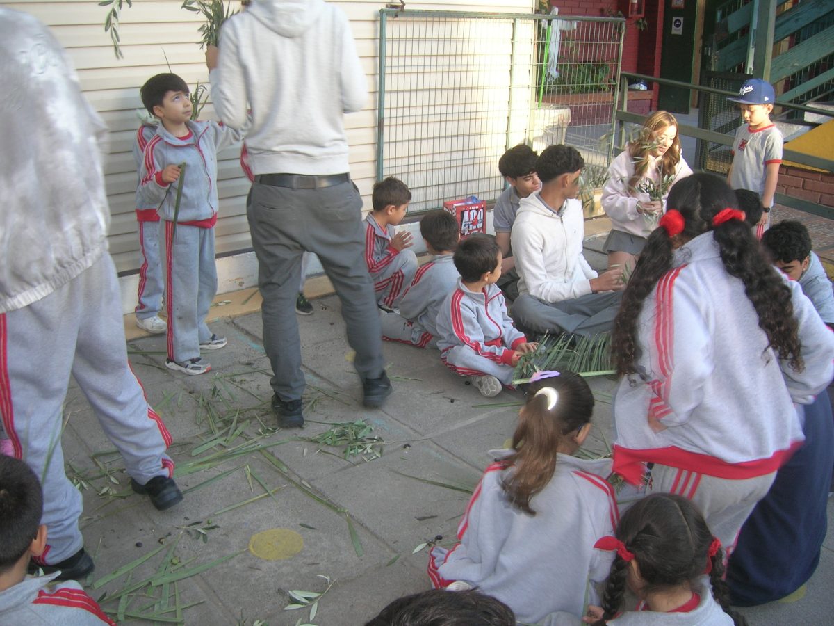 Fiesta de los Ramos. Confección y bendición de los ramos.
