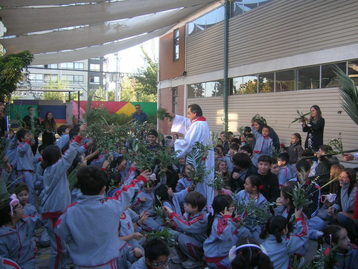 Fiesta de los Ramos. Confección y bendición de los ramos.