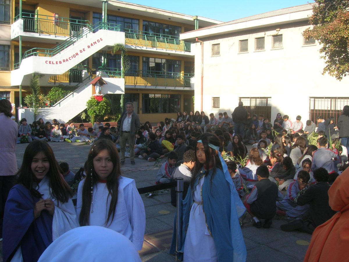 Fiesta de los Ramos. Confección y bendición de los ramos.