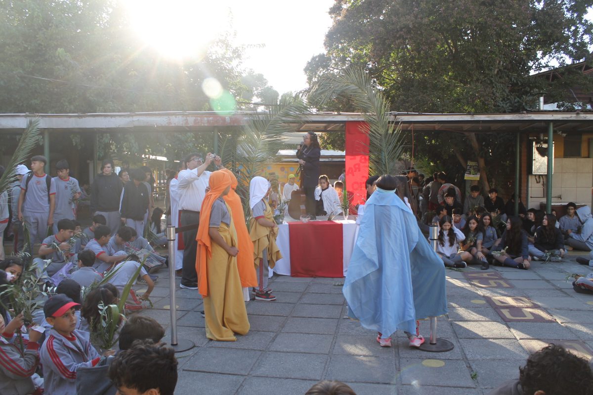 Fiesta de los Ramos. Confección y bendición de los ramos.