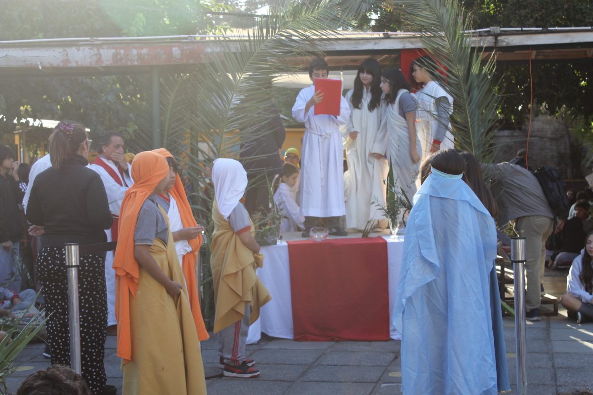 Fiesta de los Ramos. Confección y bendición de los ramos.