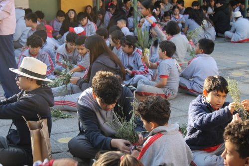 Fiesta de los Ramos. Confección y bendición de los ramos.