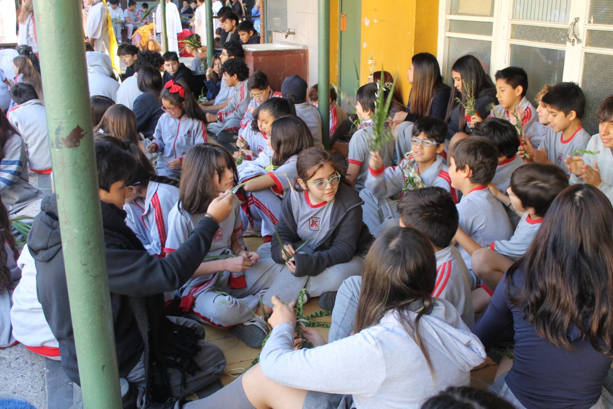 Fiesta de los Ramos. Confección y bendición de los ramos.