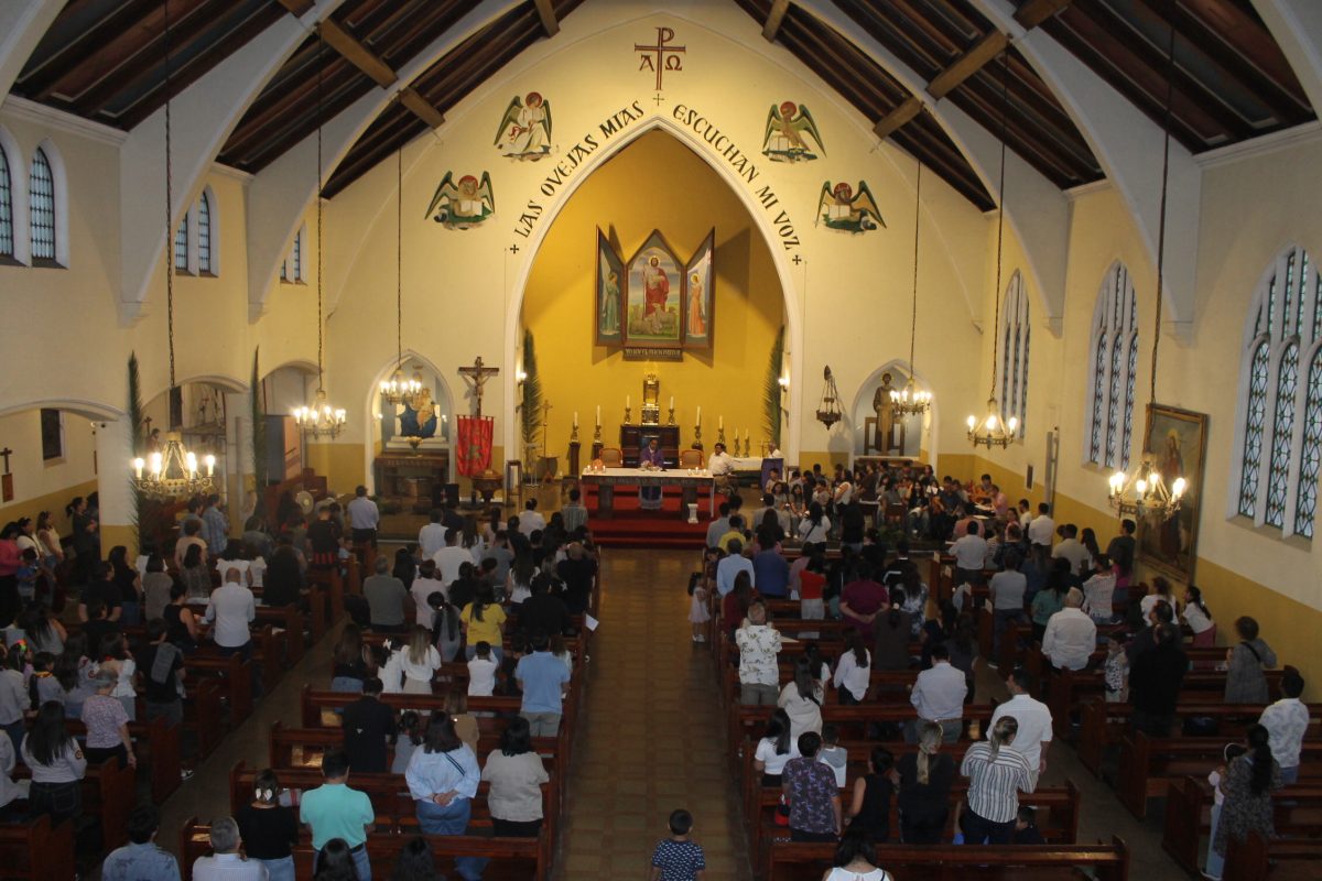 Misa de Bienvenida a las nuevas familias de la comunidad