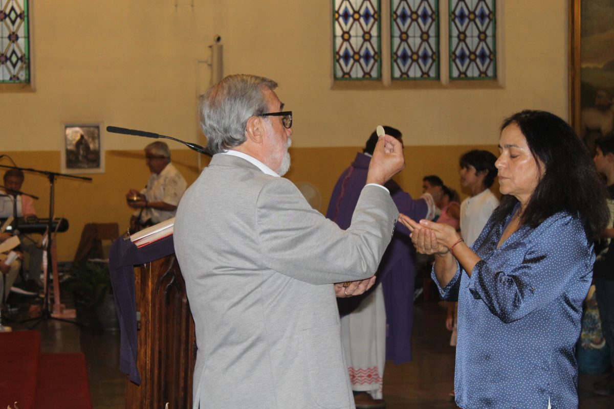 Misa de Bienvenida a las nuevas familias de la comunidad