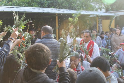 Fiesta de los Ramos. Confección y bendición de los ramos.