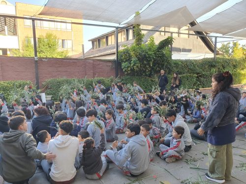 Fiesta de los Ramos. Confección y bendición de los ramos.