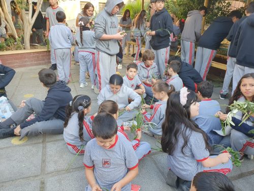 Fiesta de los Ramos. Confección y bendición de los ramos.