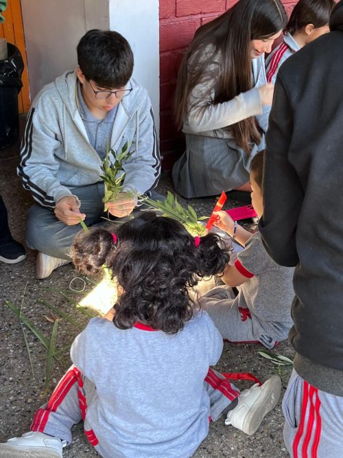 Fiesta de los Ramos. Confección y bendición de los ramos.