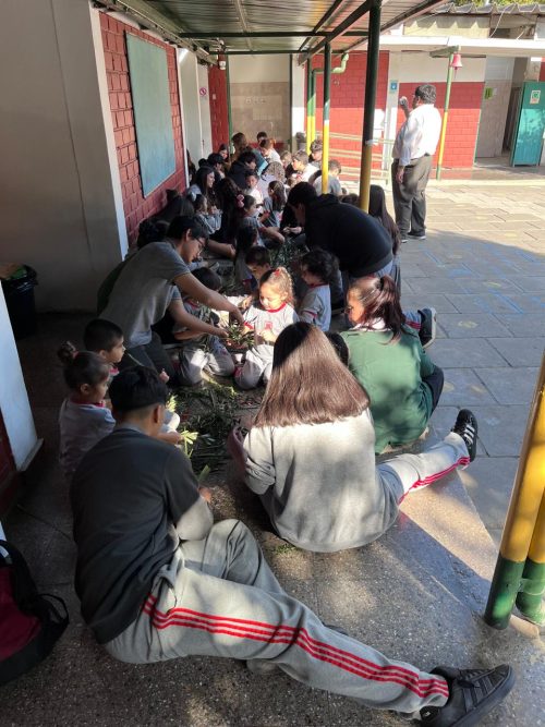 Fiesta de los Ramos. Confección y bendición de los ramos.