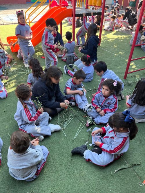 Fiesta de los Ramos. Confección y bendición de los ramos.