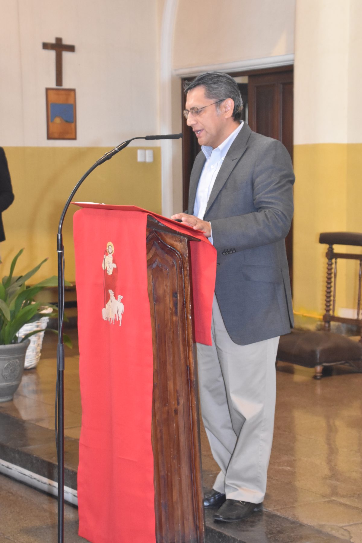 Comunidad del Colegio San Marcos celebra 73 años con emotiva Eucaristía y Primeras Comuniones