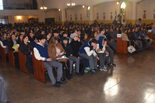 Celebraciones del Día de la Madre 2026 de 8° Básico a IV Medio