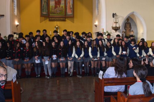 Celebraciones del Día de la Madre 2026 de 8° Básico a IV Medio