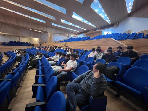 Una jornada de inspiración y futuro: IV Medio visita la Universidad Adolfo Ibáñez