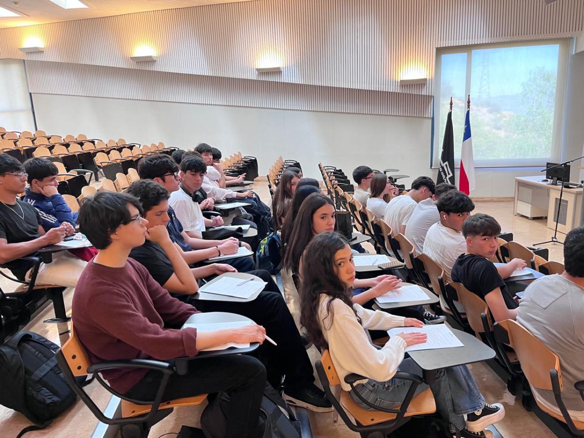 Una jornada de inspiración y futuro: IV Medio visita la Universidad Adolfo Ibáñez