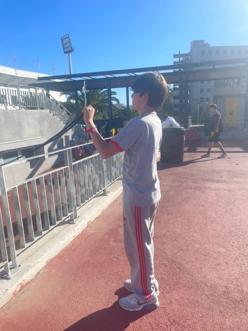 Destacada participación de nuestros estudiantes en campeonato nacional escolar de atletismo