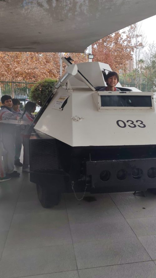 Estudiantes de 5° Básico B realizan visita pedagógica al Museo Histórico de Carabineros