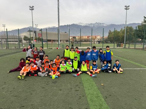 Encuentro amistoso de fútbol premini en una jornada llena de alegría