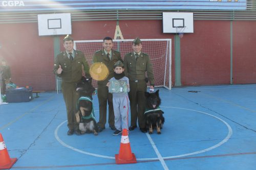 Visita de la Escuela de Adiestramiento de Carabineros de Chile