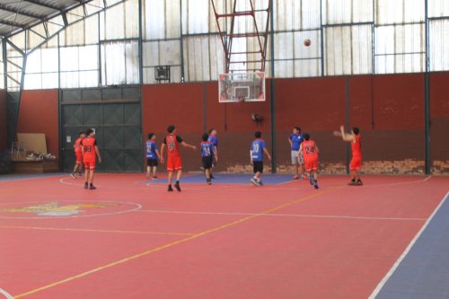 Destacada participación de nuestros estudiantes en Juegos Escolares de Básquetbol