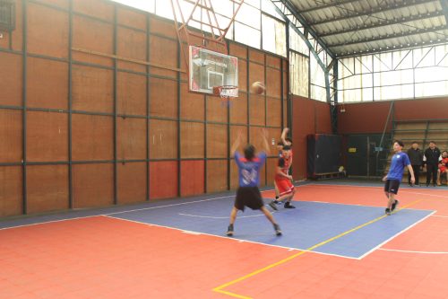 Destacada participación de nuestros estudiantes en Juegos Escolares de Básquetbol