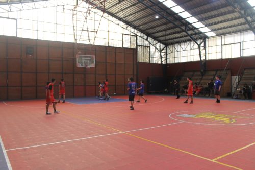Destacada participación de nuestros estudiantes en Juegos Escolares de Básquetbol