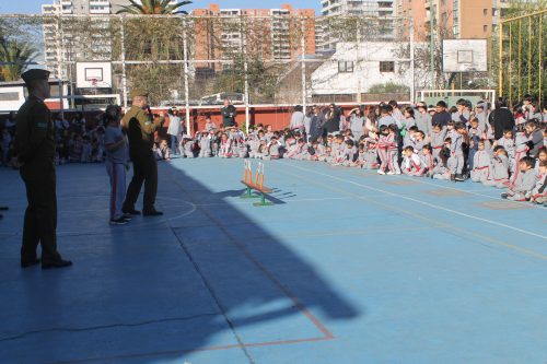 Visita de la Escuela de Adiestramiento de Carabineros de Chile