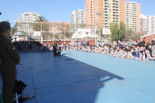 Visita de la Escuela de Adiestramiento de Carabineros de Chile