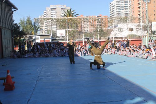 Visita de la Escuela de Adiestramiento de Carabineros de Chile