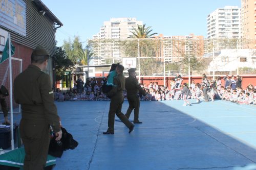 Visita de la Escuela de Adiestramiento de Carabineros de Chile