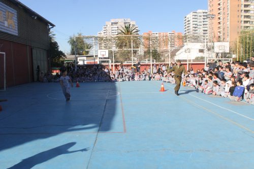 Visita de la Escuela de Adiestramiento de Carabineros de Chile